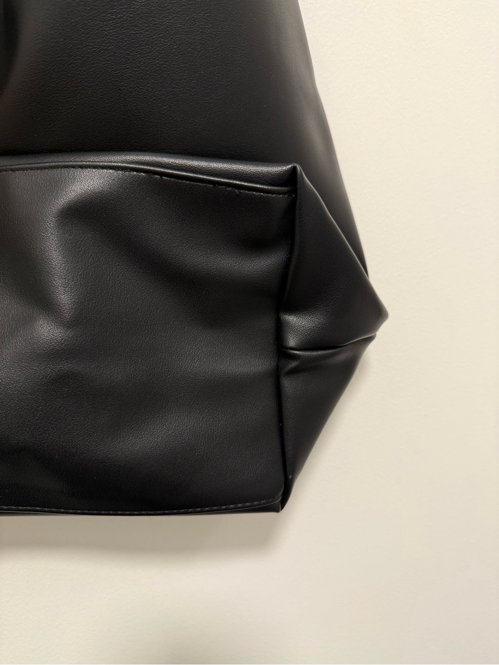 Victoria’s Secret Black Faux Leather Hobo Shoulder Bag Large Tote - Picture 9 of 16
